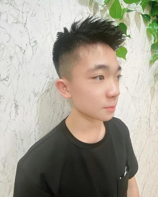 男生Undercut、短瀏海、男生短髮