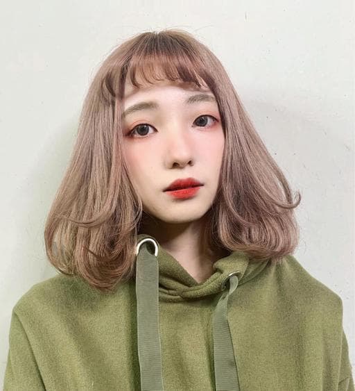 女生中長髮、設計染、漂色