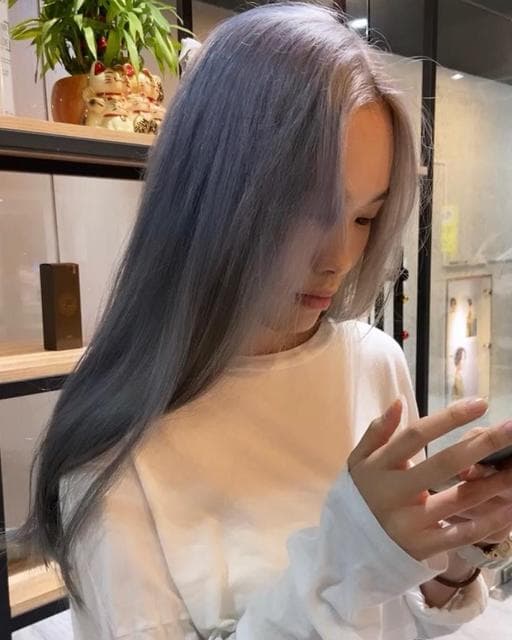 女生長髮