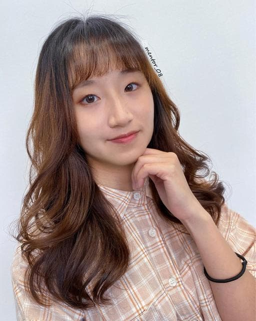 燙髮、女生長髮、短瀏海