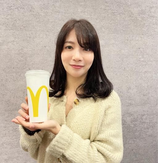 女生中長髮、長瀏海、女生過肩長髮