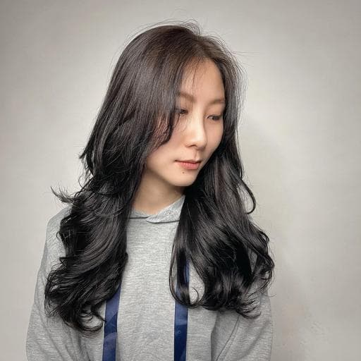 女生染燙、浪漫大卷、女生過肩長髮