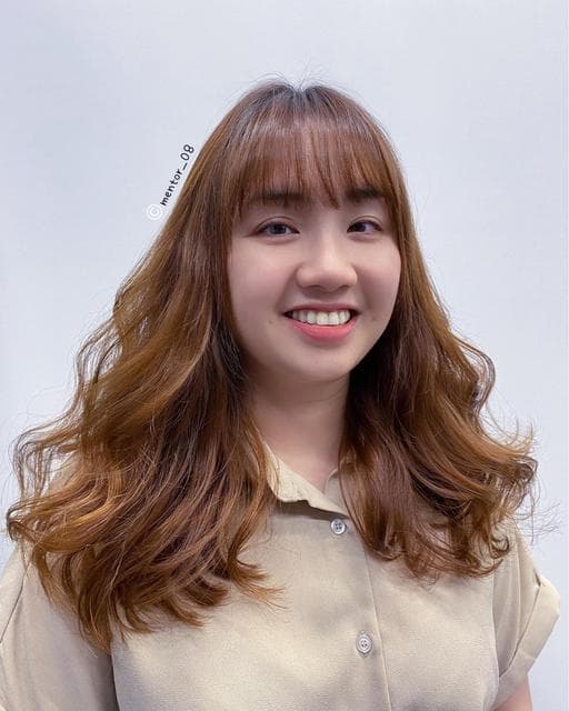 燙髮、女生長髮、短瀏海