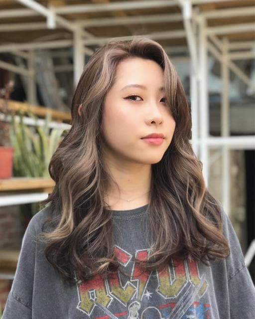 女生長髮、長瀏海、女生染髮