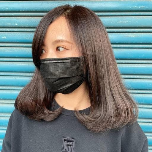 女生中長髮、短瀏海、女生染髮