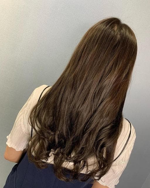 女生長髮、女生染髮、不用漂髮