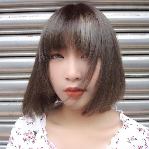 女生中長髮、設計染、短瀏海