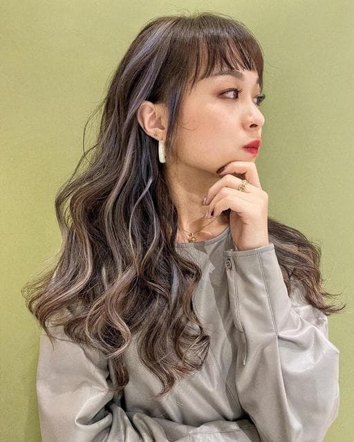 女生染燙、浪漫大卷、漂色
