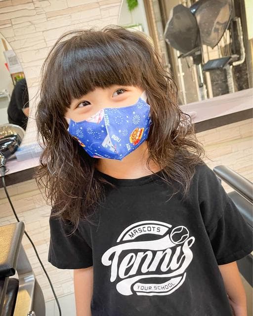 女生中長髮、短瀏海、女神系捲髮
