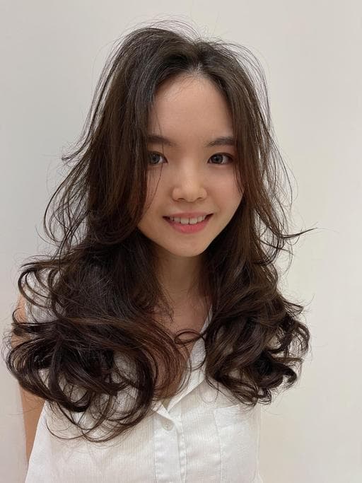 長瀏海、女生長髮、細軟髮