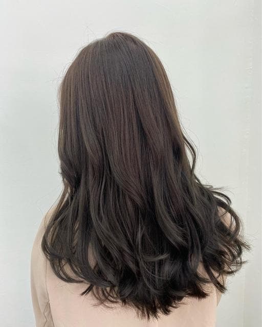 女生長髮、女生染髮、不用漂髮