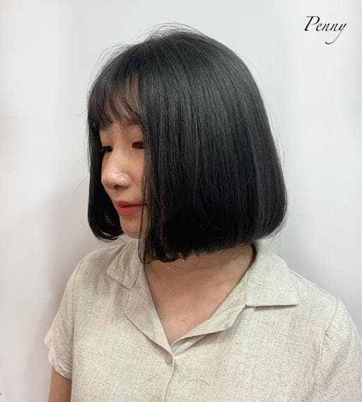 女生中長髮、內彎、漂色