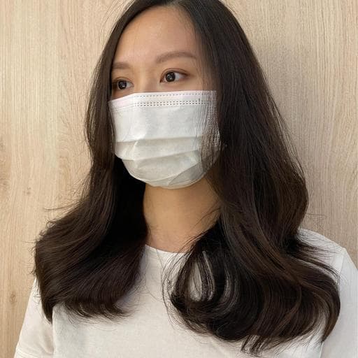 女生中長髮、長瀏海、質感溫塑
