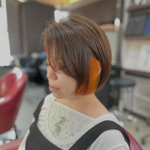 女生短髮、女生染髮、漂色
