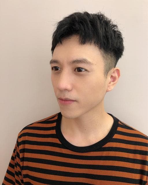 男生短髮、粗硬髮、短瀏海