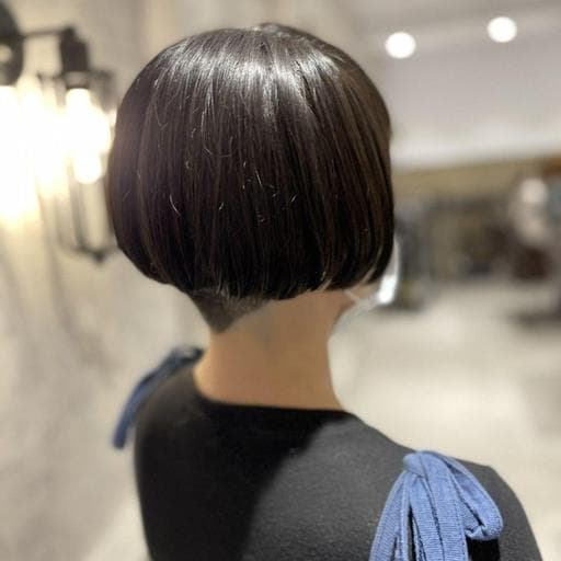女生短髮、短瀏海、時尚媽媽
