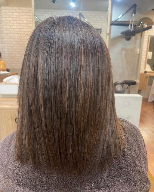 女生中長髮、燙直、燙型不燙捲