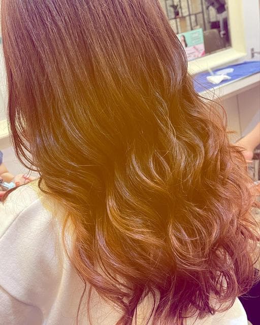 女生染燙、女生染髮、女生長髮