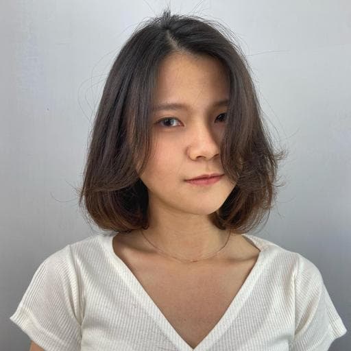 女生短髮、內彎、長瀏海