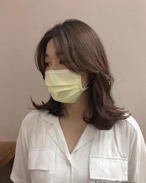 女生中長髮、長瀏海、女生染燙