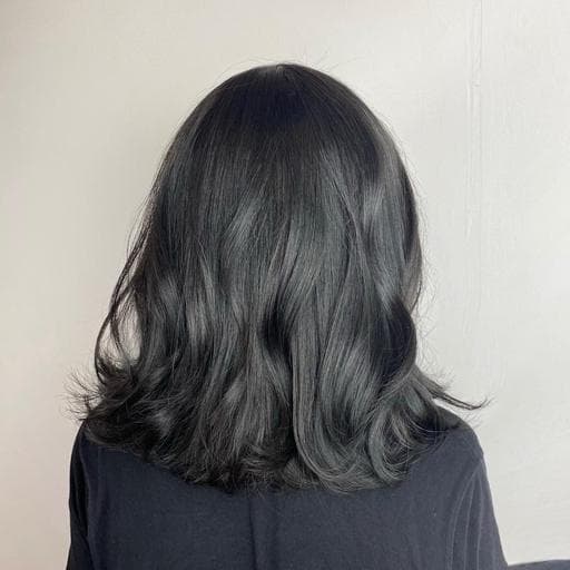 女生中長髮、長瀏海、設計染