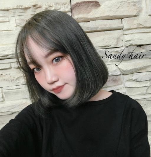 女生短髮、漂色、灰色系