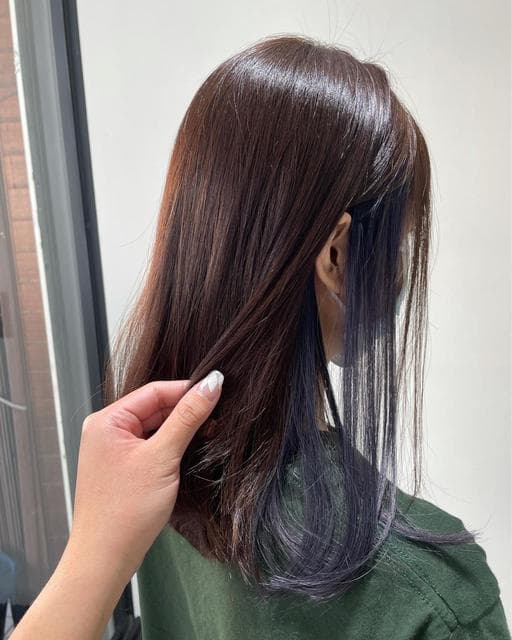 女生中長髮、設計染、漂色