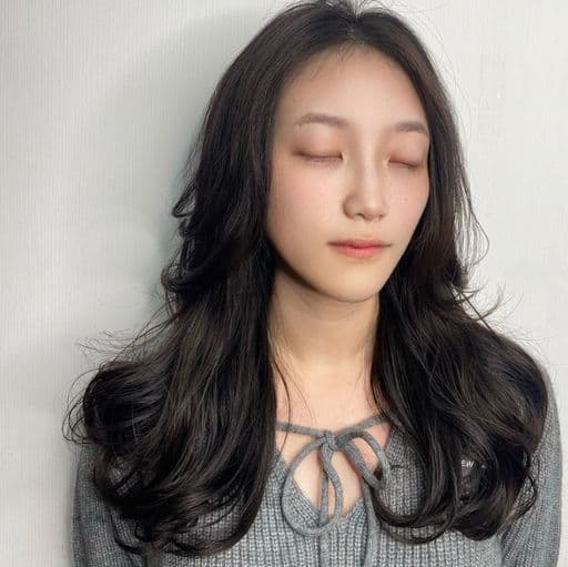 女生長髮、長瀏海、女生燙髮