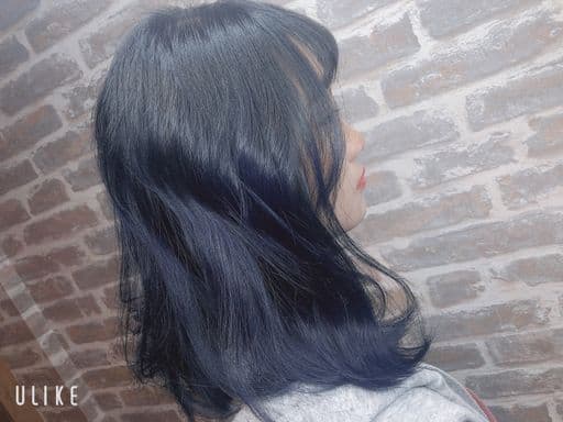 女生中長髮、短瀏海、女生染髮