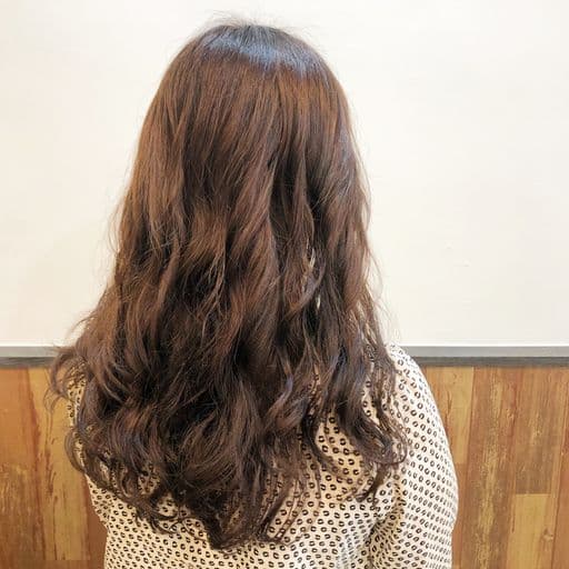 女生長髮、短瀏海、女生染髮