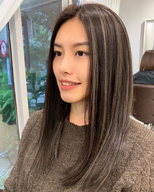 女生長髮、長瀏海、女生染髮