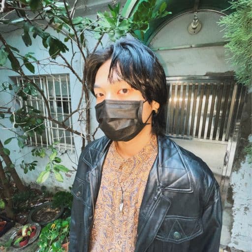 男生短髮、短瀏海、濕潤一派