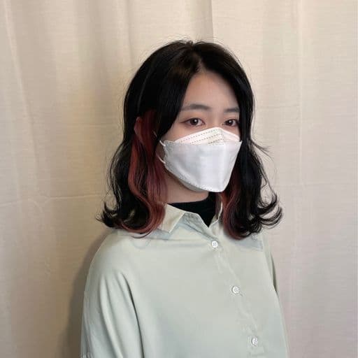 女生中長髮、短瀏海、女生染髮