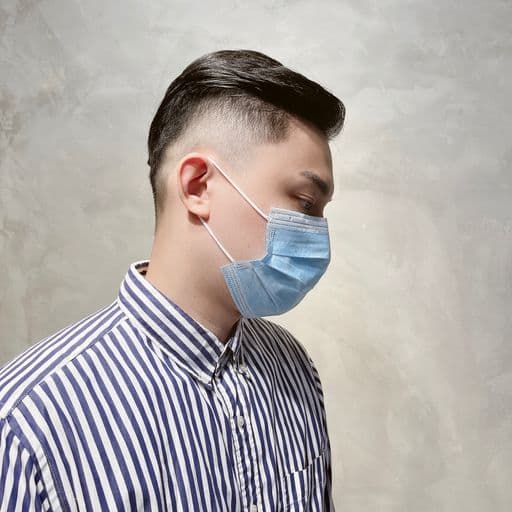 男生短髮、短瀏海、長臉