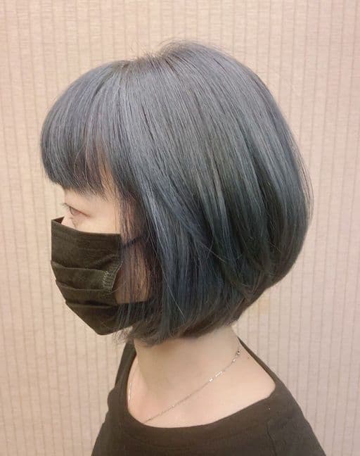 霧感冷棕、漂髮、撩耳齊短髮