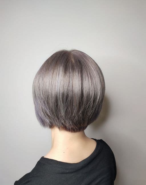 女生漂髮、奶茶灰、撩耳齊短髮