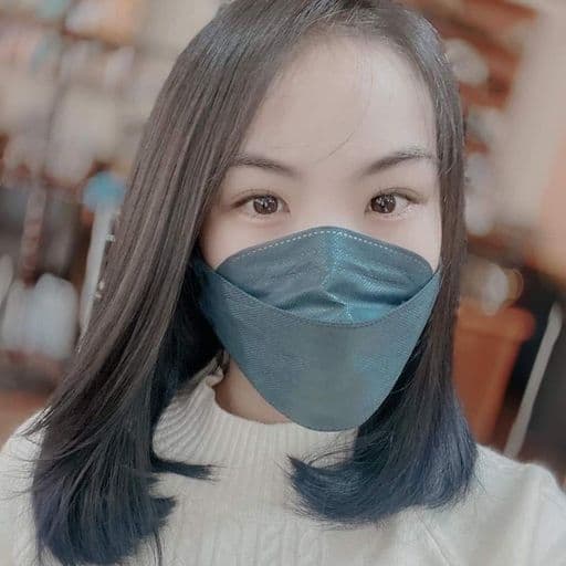 韓系、女生中長髮、漂色