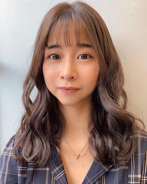 女生中長髮、女生染髮、不用漂髮