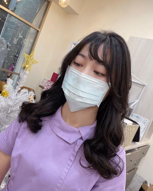 女生長髮、短瀏海、女生燙髮