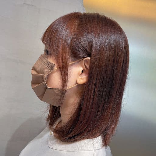 女生中長髮、短瀏海、女生染髮