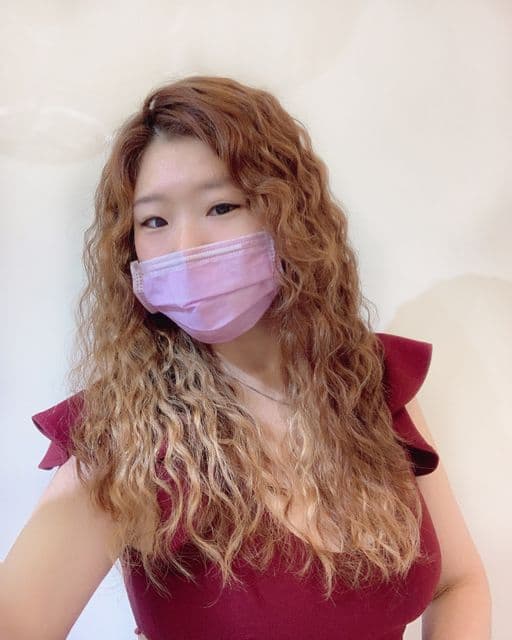女生長髮、長瀏海、女生燙髮