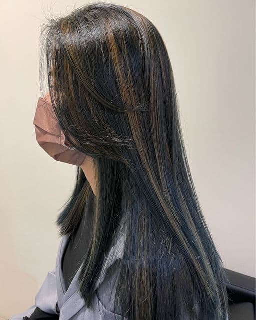 女生長髮、長瀏海、女生染髮