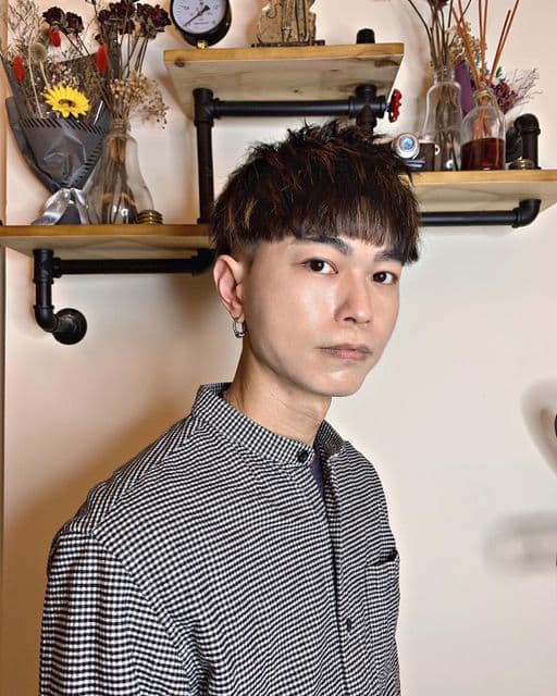 男生短髮、男生染髮、漂色
