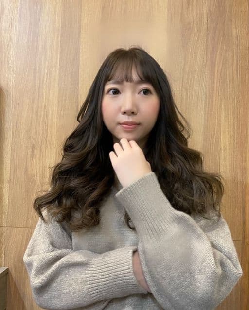 女生長髮、短瀏海、女生染髮