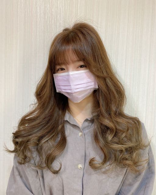 女生長髮、女生染髮、漂色