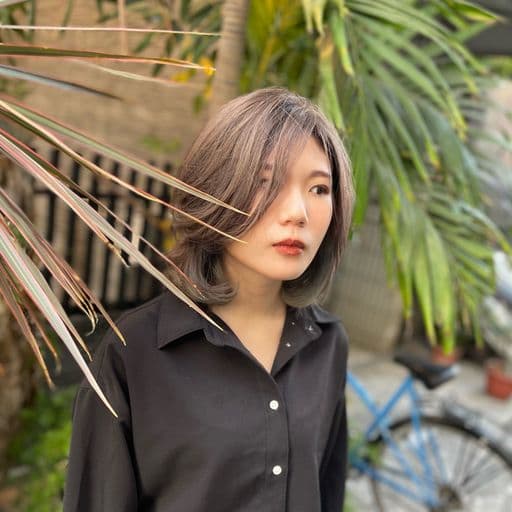 女生中長髮、長瀏海、女生染髮