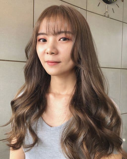 女生長髮、短瀏海、女生染髮