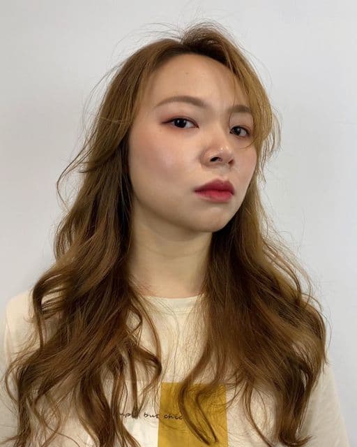 女生長髮、長瀏海、女生染髮