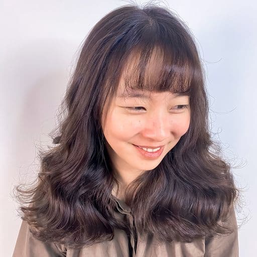 女生長髮、短瀏海、女生染髮