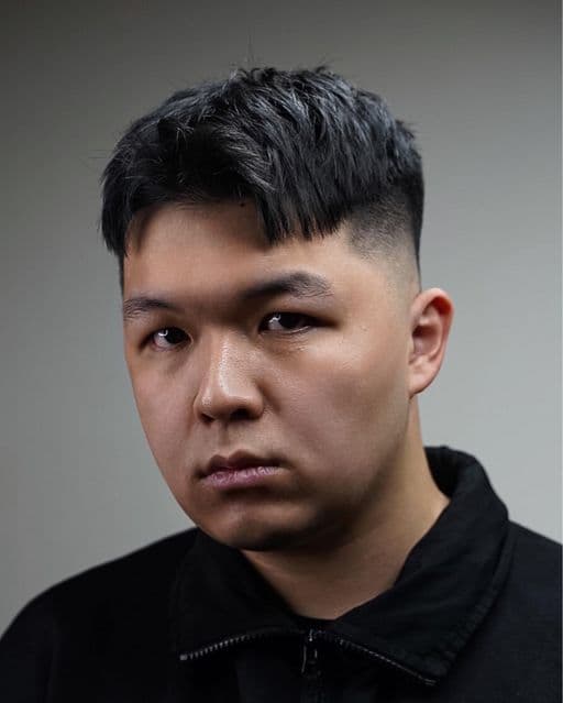 桃園藝文特區、男士中分瀏海、男生紋理剪裁